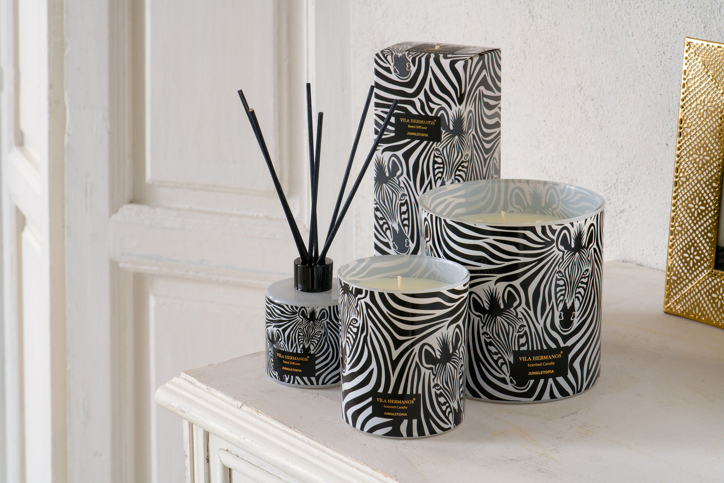 Zebra Jungletopia Candle in Jar - 650gr - Country of Origin: Spain